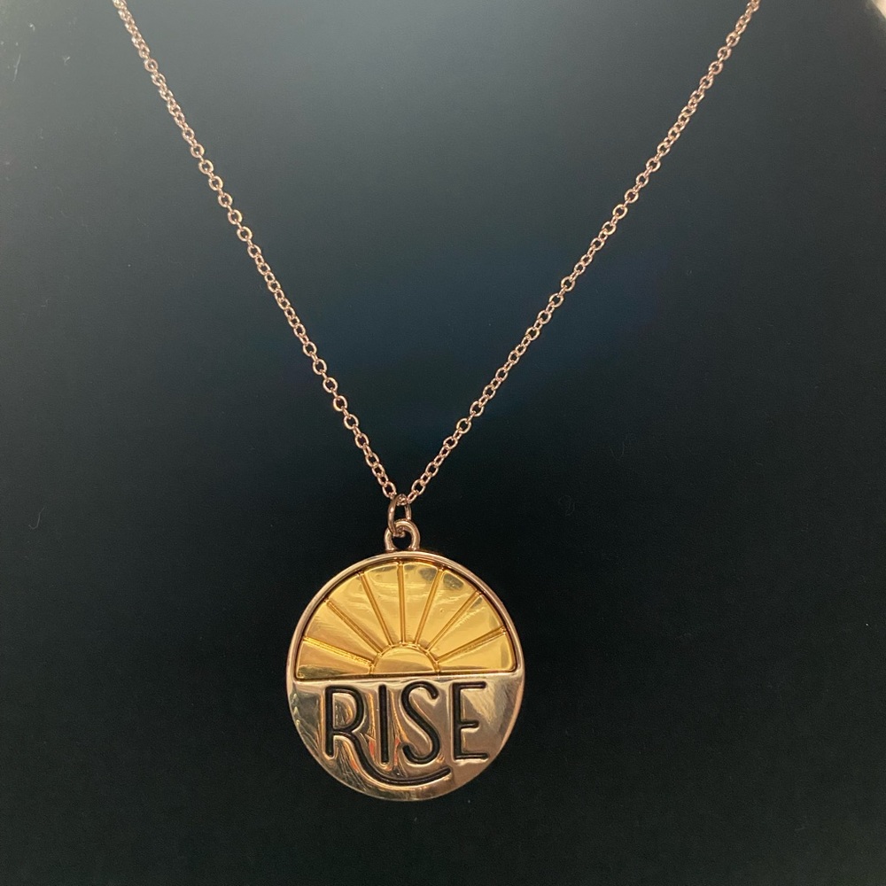 Rise Necklace